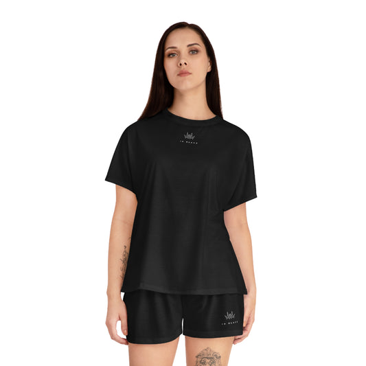 In black Women's Short Pajama Set