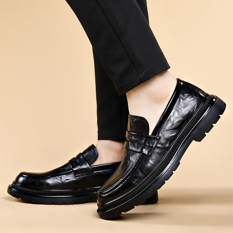 Fashion Leather Mens Casual Shoes Breathable Business Handmade Slip On Shoes Hot Sale Brand Classic Men Shoes Flats Moccasins
