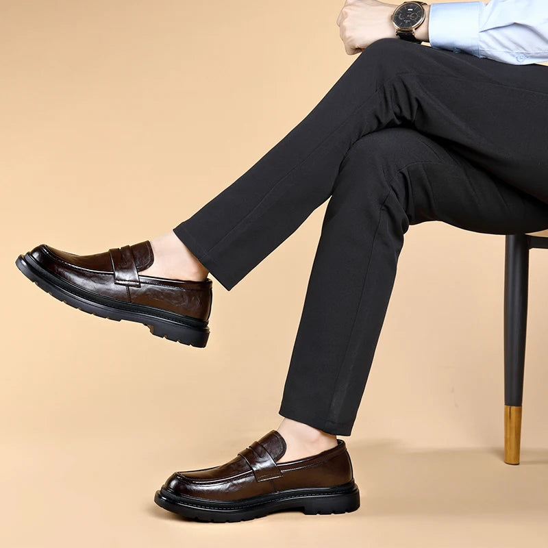 Fashion Leather Mens Casual Shoes Breathable Business Handmade Slip On Shoes Hot Sale Brand Classic Men Shoes Flats Moccasins