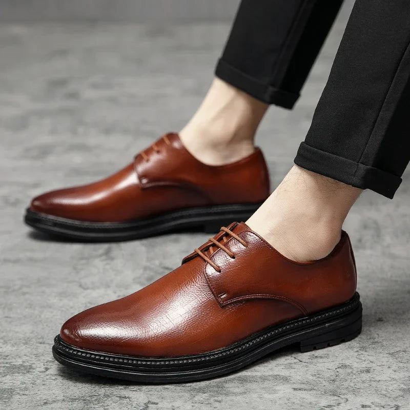 Designer Brand Men's Leather Casual Shoes for Office Interviews Versatile Business Shoes Outdoor Commuting Men's Work Shoes