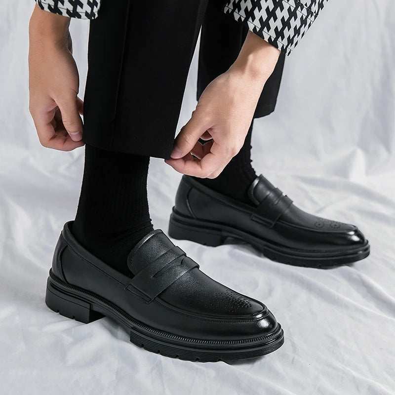 Men's Shoes Luxury Brand Business Formal Loafers Slip-on Driving Shoes Fashion British Style Men Leather Shoes Moccasins Flats