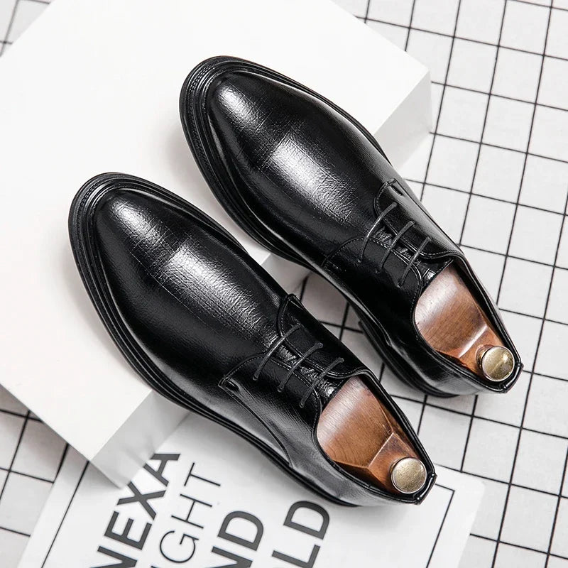 Designer Brand Men's Leather Casual Shoes for Office Interviews Versatile Business Shoes Outdoor Commuting Men's Work Shoes