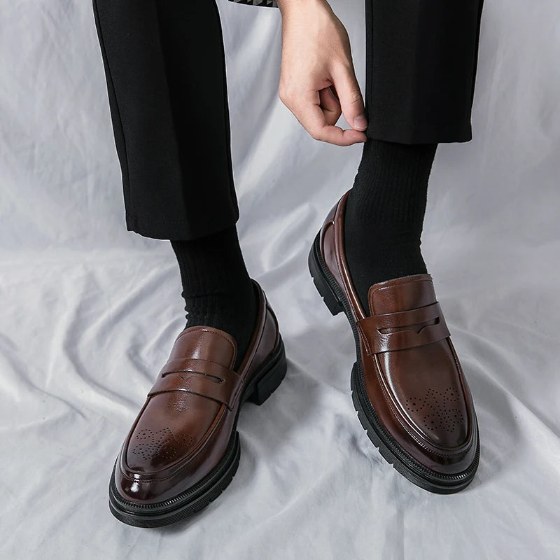 Men's Shoes Luxury Brand Business Formal Loafers Slip-on Driving Shoes Fashion British Style Men Leather Shoes Moccasins Flats