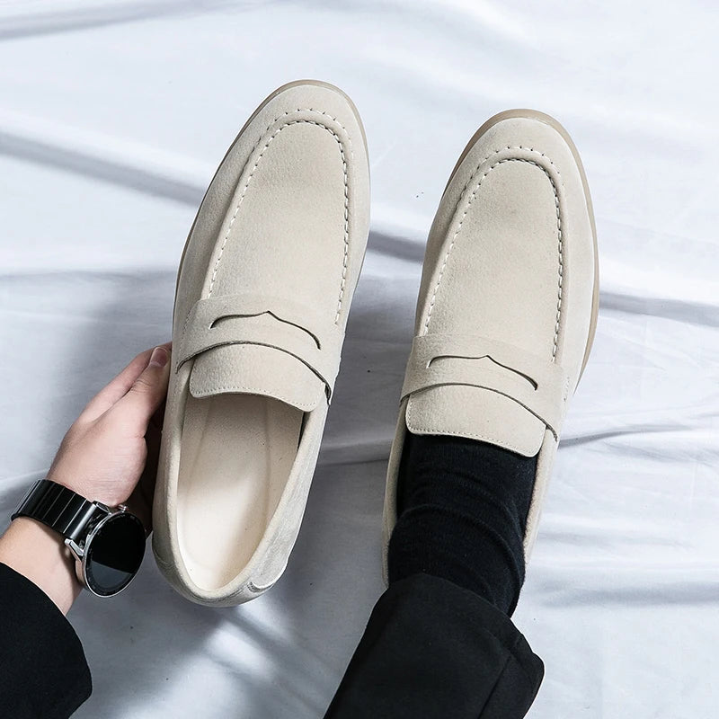 Spring New Classic Suede Loafers Men Casual Shoes Luxury Brand Mens Breathable Slip on Driving Shoes Nubuck Leather Moccasins