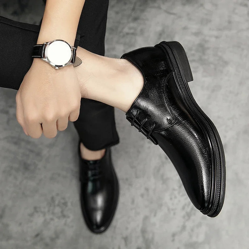 Designer Brand Men's Leather Casual Shoes for Office Interviews Versatile Business Shoes Outdoor Commuting Men's Work Shoes