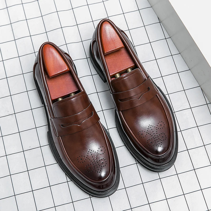Men's Shoes Luxury Brand Business Formal Loafers Slip-on Driving Shoes Fashion British Style Men Leather Shoes Moccasins Flats