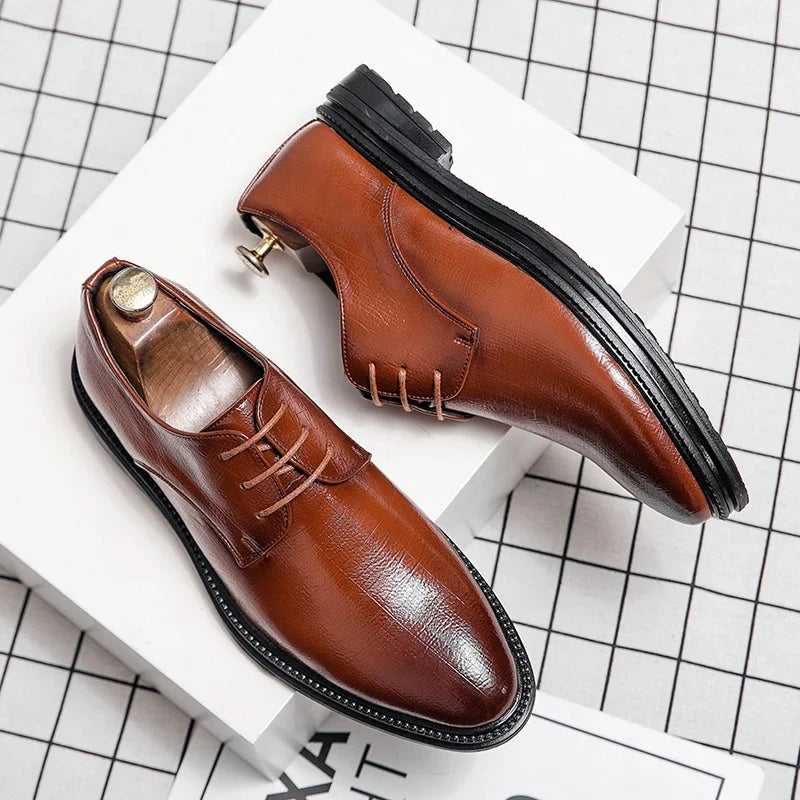 Designer Brand Men's Leather Casual Shoes for Office Interviews Versatile Business Shoes Outdoor Commuting Men's Work Shoes