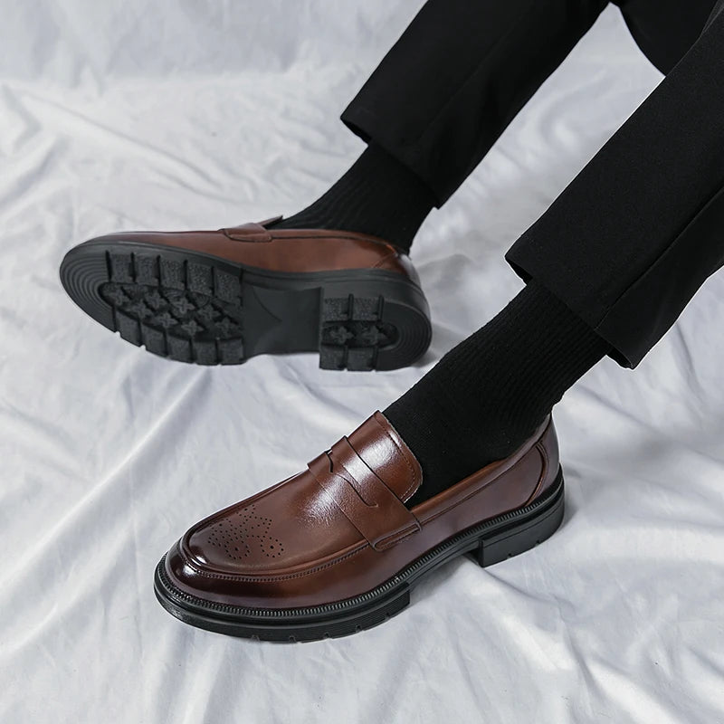 Men's Shoes Luxury Brand Business Formal Loafers Slip-on Driving Shoes Fashion British Style Men Leather Shoes Moccasins Flats