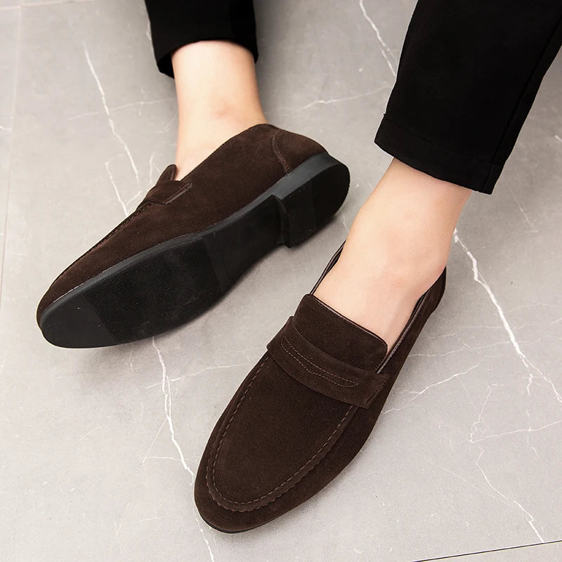 Spring New Suede Casual Men Shoes Fashion Slip on Loafers Male Leather Comfortable Flat Shoes Moccasins Classic Driving Shoes
