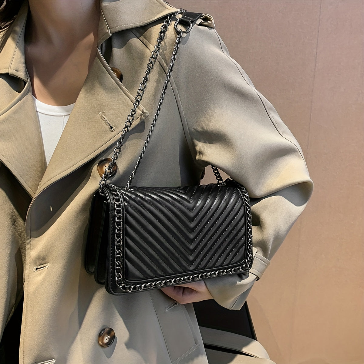Metal Chain Crossbody Bag, PU Leather Textured Underarm Bag Purse, Classic Versatile Fashion Baguette Bag